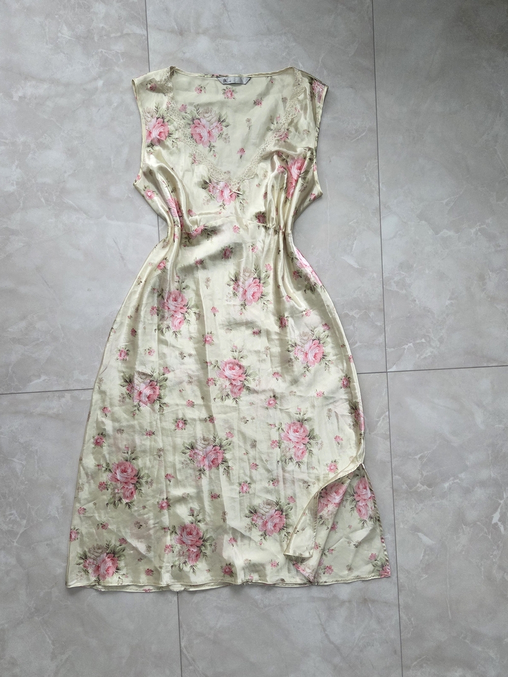 Sleeveless Floral Satin Dress in Cream and Pink